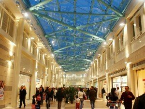 Centro commerciale (foto cc Strocchi)