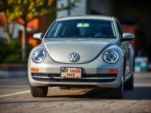 Germania: Volkswagen pianifica la chiusura di tre stabilimenti, i dipendenti promettono battaglia