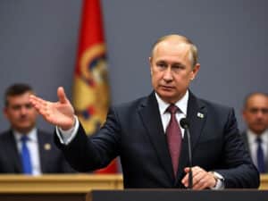 Putin: “Negli ultimi due anni l’economia russa è cresciuta dell’8 per cento”