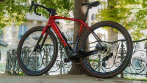 La nostra valutazione sulla Trek Domane Plus SLR 6 AXS