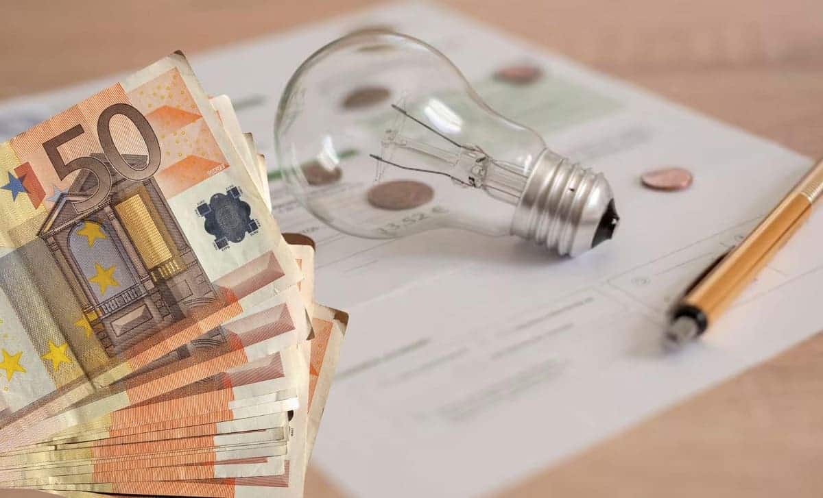 Come risparmiare 400 euro all'anno sulla bolletta elettrica