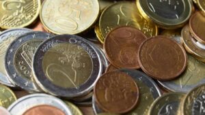 Queste monete in euro valgono molti soldi