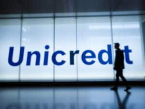 “Il Sole 24 ore”: nella partita per Generali scende in campo Unicredit