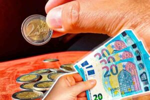 Queste 7 monete da 2 euro possono valere una fortuna